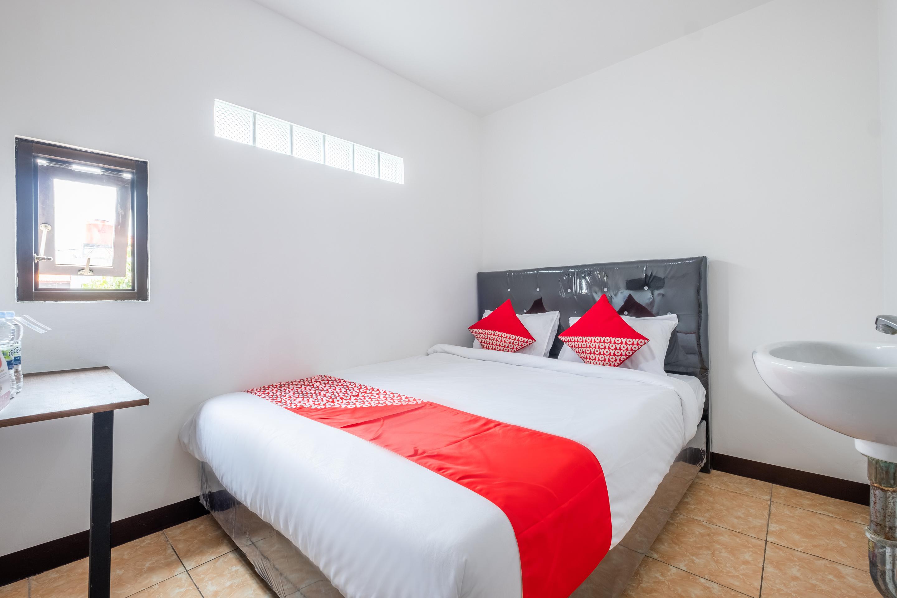 OYO 1460 Anyelir Residence Cirebon Dış mekan fotoğraf