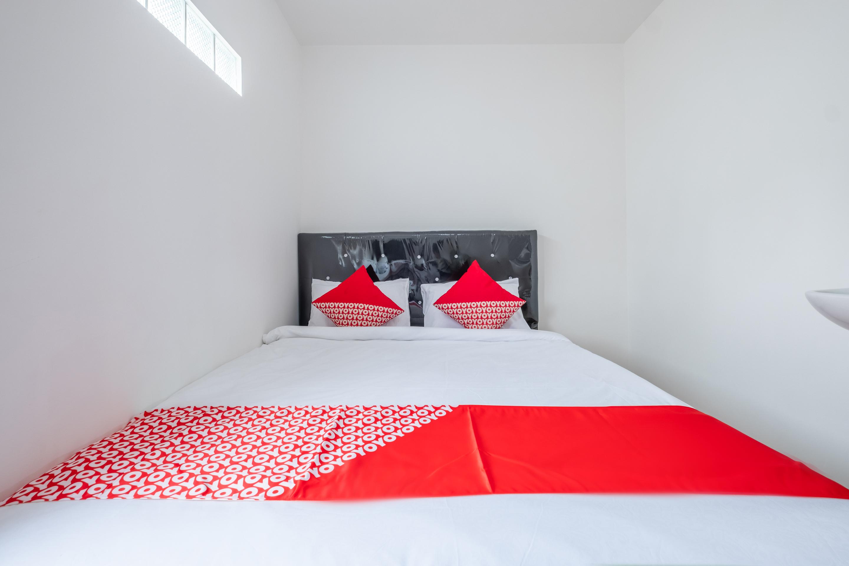 OYO 1460 Anyelir Residence Cirebon Dış mekan fotoğraf
