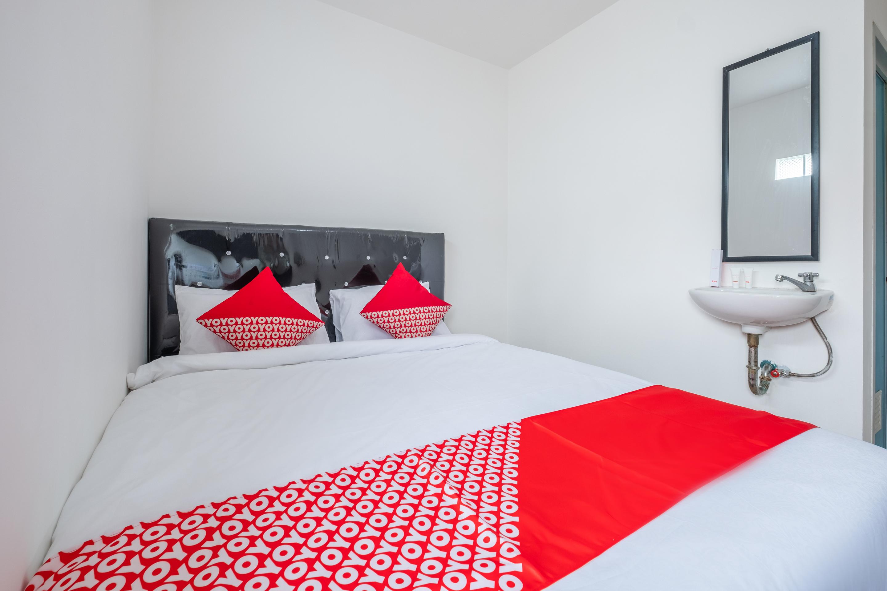 OYO 1460 Anyelir Residence Cirebon Dış mekan fotoğraf