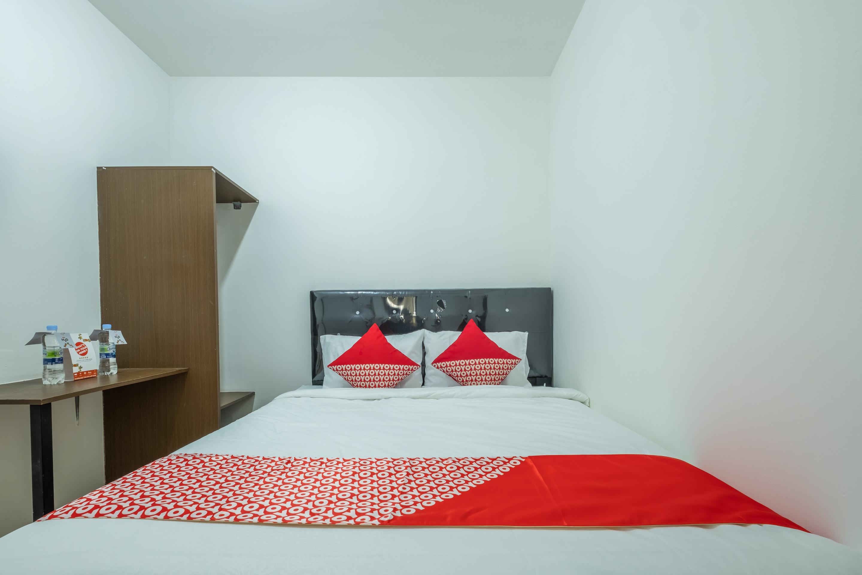 OYO 1460 Anyelir Residence Cirebon Dış mekan fotoğraf