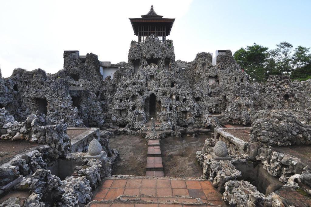 OYO 1460 Anyelir Residence Cirebon Dış mekan fotoğraf